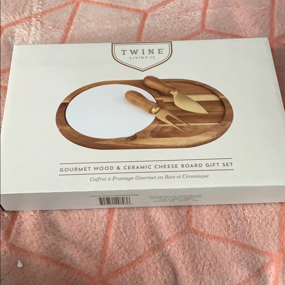 Twine Living Ceramic Cheese Board Set - Picture 4 of 6